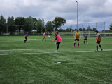 Laatste training S.K.N.W.K. JO19-1 van donderdag 30 mei 2024 (7/136)